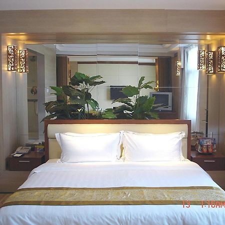 New Beacon Xinhang International Hotel Ухан Стая снимка